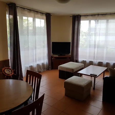 Otel Guest Flirt